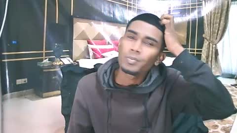 Snapshot of indianthuggin chatting on July 7, 6:05 am BabyFace online show from July 7, 6:05 am