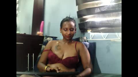 tina online show from December 3, 1:10 pm