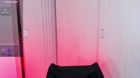 Hey  Im Indie follow me on my instagram  online show from March 2, 10:05 pm