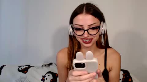 Indigo Elle online show from September 16, 4:52 pm