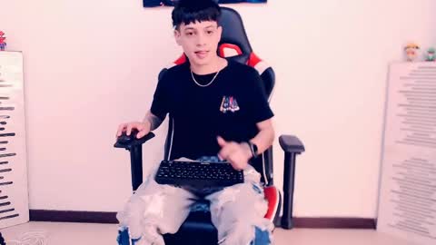 matias online show from April 30, 3:18 pm