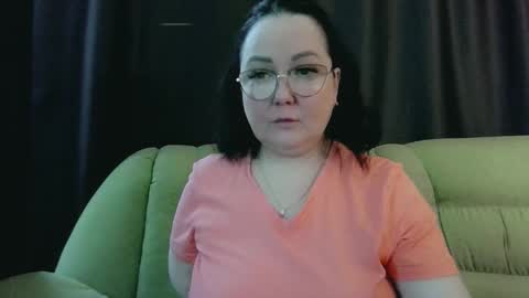 Snapshot of infinity_loveliness chatting on March 12, 9:48 am Infinity online show from March 12, 9:48 am