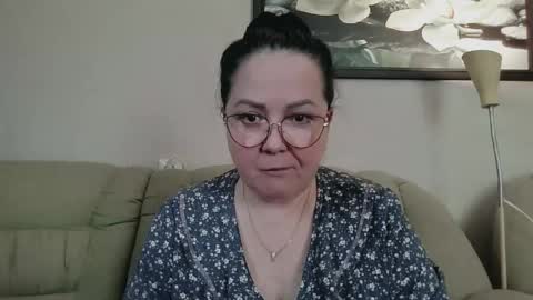 Snapshot of infinity_loveliness chatting on March 22, 5:22 am Infinity online show from March 22, 5:22 am