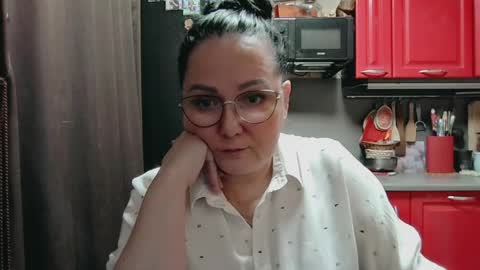 Snapshot of infinity_loveliness chatting on April 3, 10:02 am Infinity online show from April 3, 10:02 am