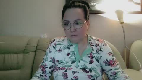 Snapshot of infinity_loveliness chatting on April 9, 7:03 am Infinity online show from April 9, 7:03 am