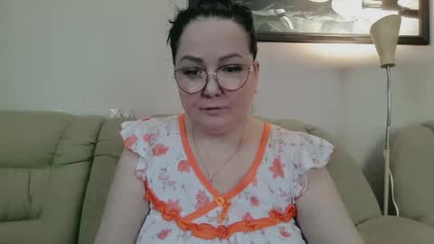 Snapshot of infinity_loveliness chatting on April 11, 7:35 am Infinity online show from April 11, 7:35 am