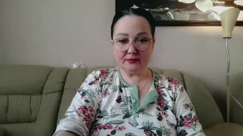 Snapshot of infinity_loveliness chatting on April 15, 12:34 pm Infinity online show from April 15, 12:34 pm