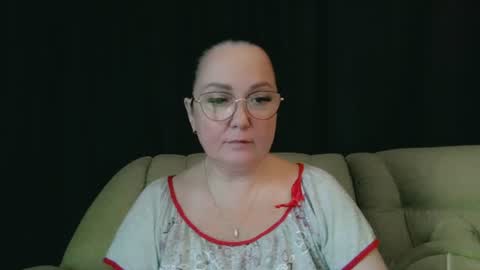 Snapshot of infinity_loveliness chatting on June 20, 6:38 am Infinity online show from June 20, 6:38 am