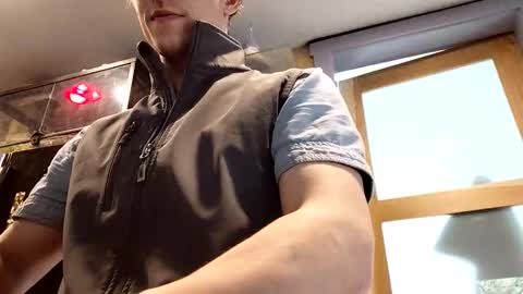 sir. Grummps online show from April 25, 8:06 pm