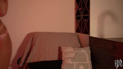 MAL ---  online show from September 21, 9:49 pm