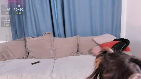 Saya online show from February 23, 1:52 pm