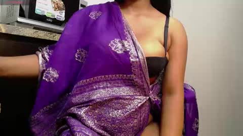 Iniya online show from February 19, 7:43 pm