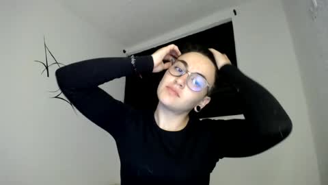 lyan onlyfans n linda online show from August 4, 4:48 am
