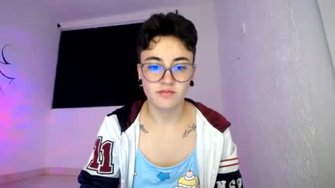 lyan onlyfans n linda online show from August 7, 5:31 am