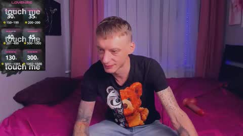 Snapshot of inkedjamesx chatting on October 2, 4:36 pm James online show from October 2, 4:36 pm
