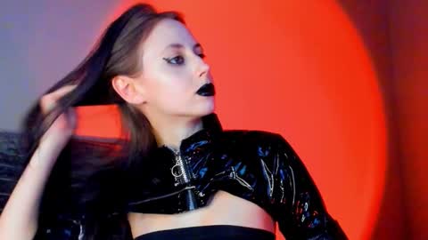 Snapshot of inner_light___ chatting on February 6, 4:21 pm Venera online show from February 6, 4:21 pm