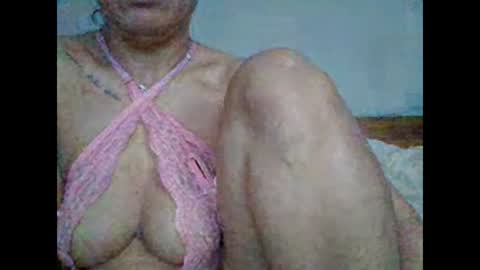 Snapshot of innerbloomx chatting on February 23, 5:49 am innerbloomx online show from February 23, 5:49 am