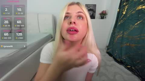 Eva online show from November 27, 11:51 pm