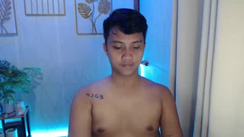 Snapshot of innocent_neil143 chatting on January 16, 8:25 pm Neil online show from January 16, 8:25 pm