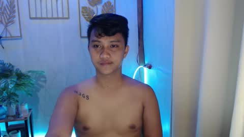 Snapshot of innocent_neil143 chatting on January 19, 7:15 pm Neil online show from January 19, 7:15 pm