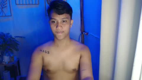 Snapshot of innocent_neil143 chatting on February 10, 6:35 pm Neil online show from February 10, 6:35 pm
