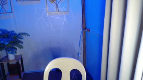 Snapshot of innocent_neil143 chatting on February 24, 11:54 am Neil online show from February 24, 11:54 am