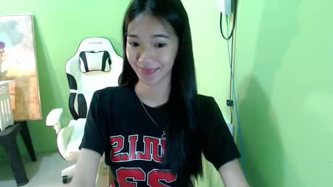 Reign online show from October 18, 8:20 pm