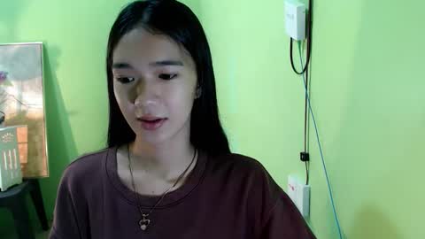 Reign online show from November 8, 7:12 pm