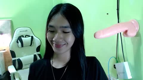 Reign online show from January 15, 6:44 pm