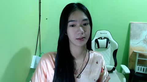 Reign online show from February 14, 4:15 pm