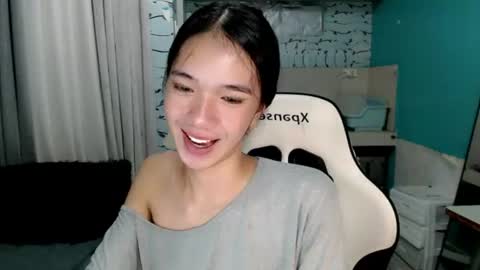Snapshot of innocent_reign69 chatting on June 18, 11:31 pm Reign online show from June 18, 11:31 pm