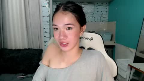 Snapshot of innocent_reign69 chatting on July 8, 3:38 pm Reign online show from July 8, 3:38 pm