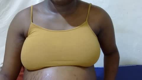 Snapshot of innocent_stacy chatting on February 10, 10:19 am innocent_stacy online show from February 10, 10:19 am