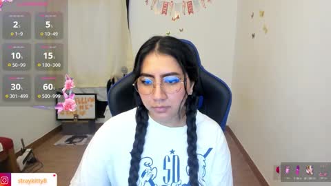 Luna        online show from March 27, 3:56 pm