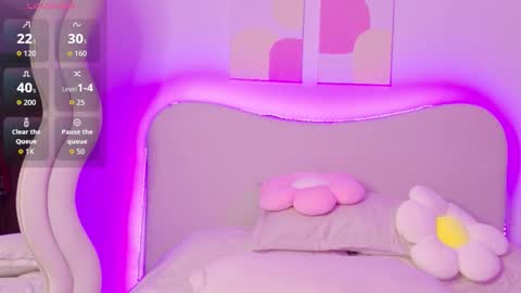 SELENA  online show from November 14, 9:02 pm