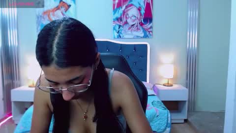 Luna moon online show from February 2, 8:18 pm