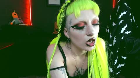 Snapshot of insania_999 chatting on December 3, 9:56 pm SANIA online show from December 3, 9:56 pm