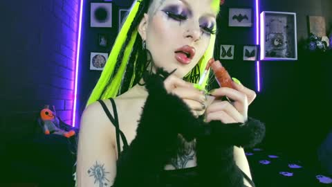 Snapshot of insania_999 chatting on December 19, 5:08 pm SANIA online show from December 19, 5:08 pm