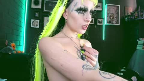 Snapshot of insania_999 chatting on January 24, 6:46 pm SANIA online show from January 24, 6:46 pm