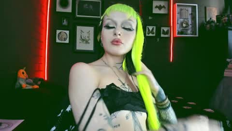 Snapshot of insania_999 chatting on February 3, 5:56 pm SANIA online show from February 3, 5:56 pm