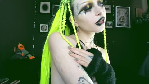 Snapshot of insania_999 chatting on February 12, 7:45 pm SANIA online show from February 12, 7:45 pm