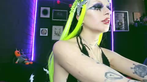 Snapshot of insania_999 chatting on February 20, 4:57 pm SANIA online show from February 20, 4:57 pm