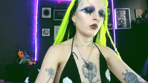 Snapshot of insania_999 chatting on February 20, 8:03 pm SANIA online show from February 20, 8:03 pm
