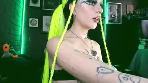 Snapshot of insania_999 chatting on February 21, 6:48 pm SANIA online show from February 21, 6:48 pm