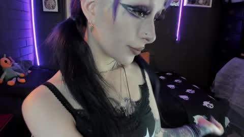 Snapshot of insania_999 chatting on September 18, 4:31 pm SANIA online show from September 18, 4:31 pm