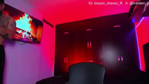 Snapshot of insolemnia chatting on October 19, 5:41 am Brayan Chavez online show from October 19, 5:41 am