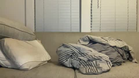 Snapshot of inthenude1 chatting on November 16, 2:06 am inthenude1 online show from November 16, 2:06 am