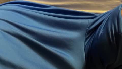 Snapshot of intressiert chatting on December 12, 6:53 pm intressiert online show from December 12, 6:53 pm