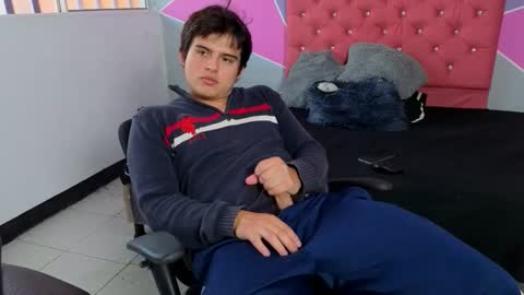 invincible200 online show from November 8, 3:01 pm