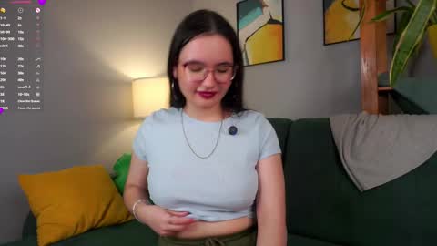Mia online show from September 26, 5:11 am